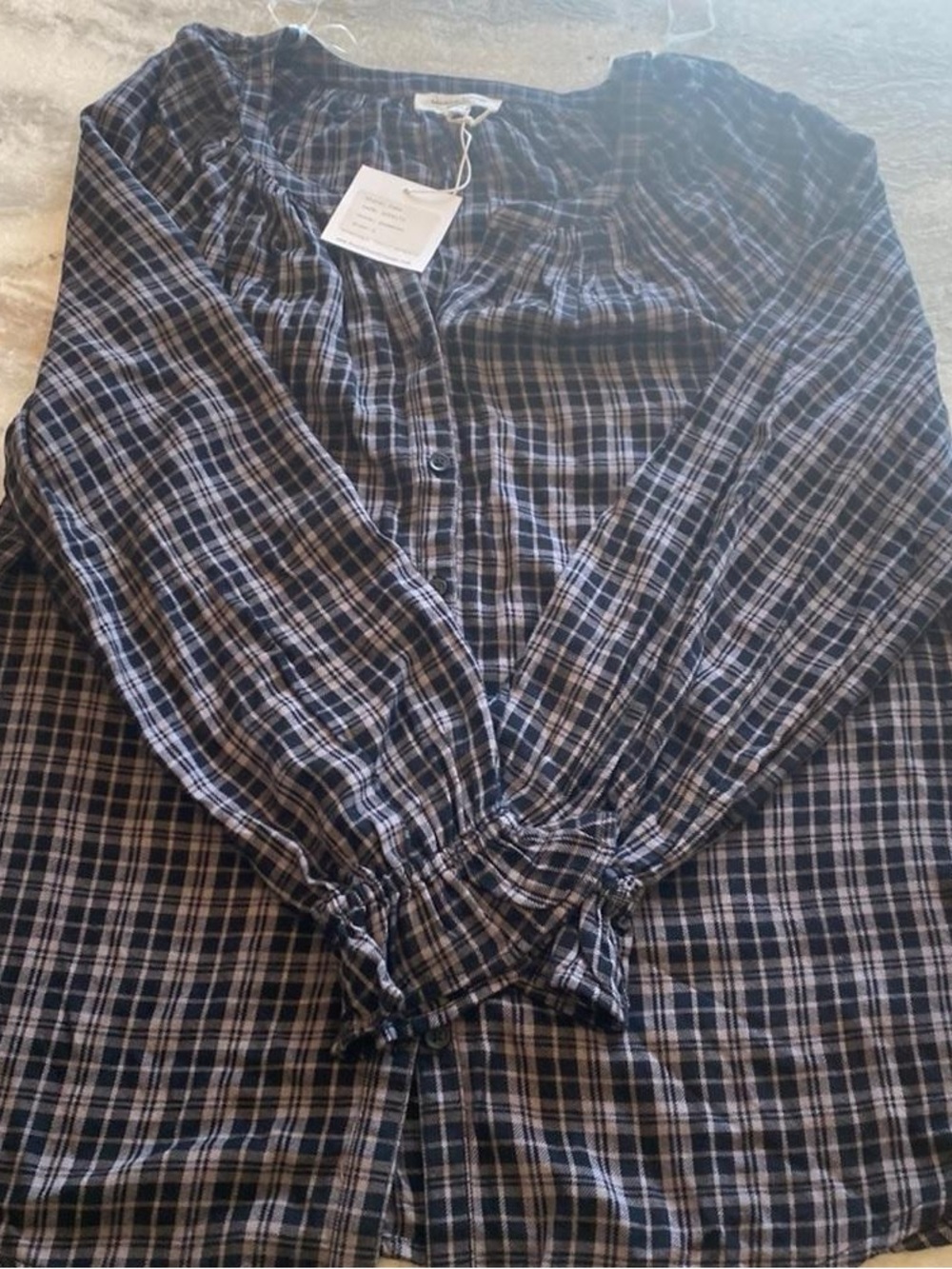 beachlunchlounge Navy Plaid Long-Sleeve Button Down Shirt